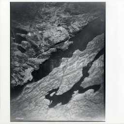 Westport area - south end of Wolfe Lake (Flight Line HA60, Roll [31], Photo Number 107)