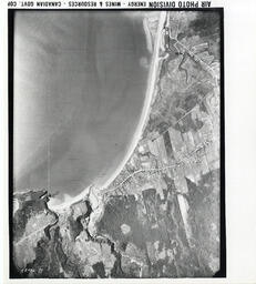 St. Martin's Beach, Quaco Bay (Flight Line A8496, Roll [126E], Photo Number 79)